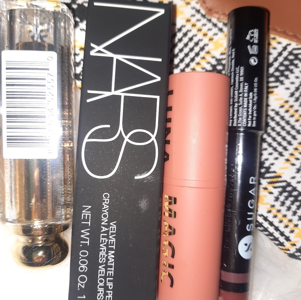 Make up Bundle - Picture 3 of 6